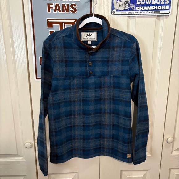 John Wayne Blue Plaid Men's Sweater - Picture 1 of 8